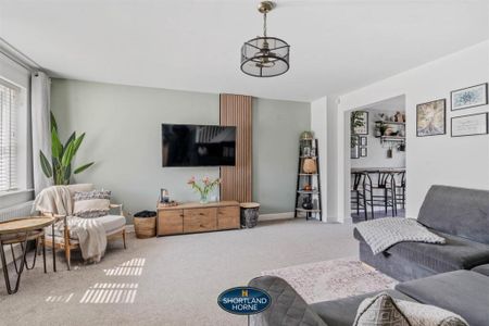 3 Bed Semi-Detached House, Brindle Avenue, CV3 - Photo 2