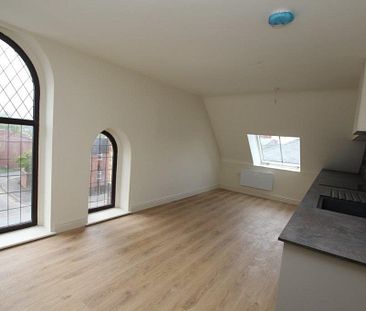 2 Bedroom Apartment, Chester - Photo 6