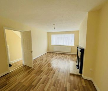 3 bedroom semi-detached house to rent - Photo 6