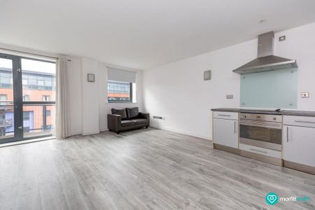 2 bedroom flat to rent - Photo 2