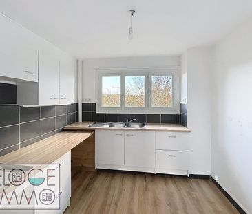 Location Appartement 4 pièces 72m² PETIT COURONNE 76650 - Photo 3