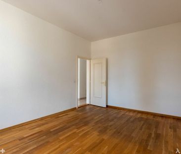 Helle 3.5-Zimmer-Wohnung mit hohen Räumen und gedecktem Balkon - Photo 6