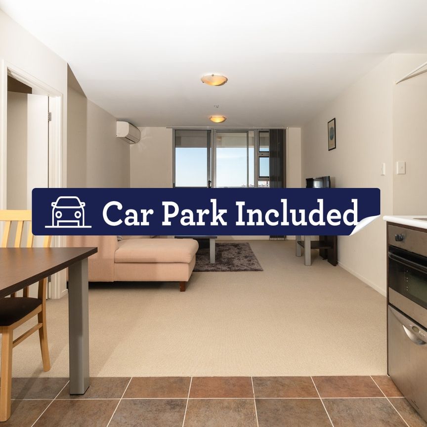 A Must See, with Carpark! - Photo 1