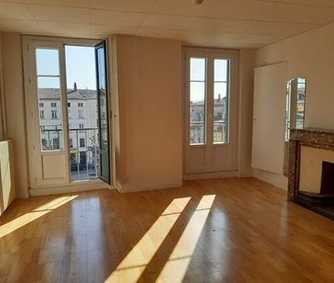 Appartement À Louer 3 Pièces , 92 M² - Photo 1