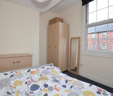 6 bedroom House To Let - Photo 6