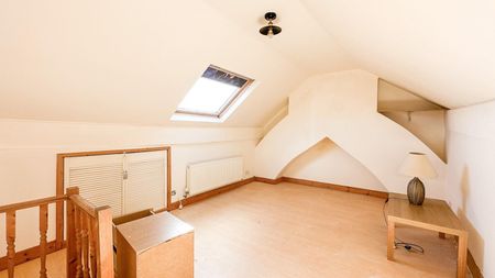 3 bedroom House To Let - Photo 2