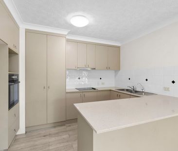 Two Bedroom Apartment in the Heart of Southport - Photo 6