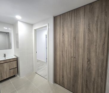 New 2 bedroom flat just a few minutes from the C.C. Wisteria! - Photo 3