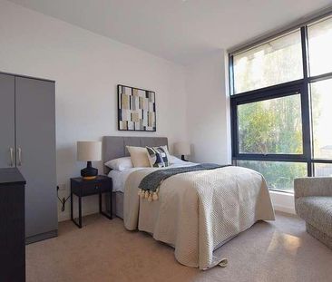 Lakeside Close, Staines-upon-thames, Surrey, TW18 - Photo 6