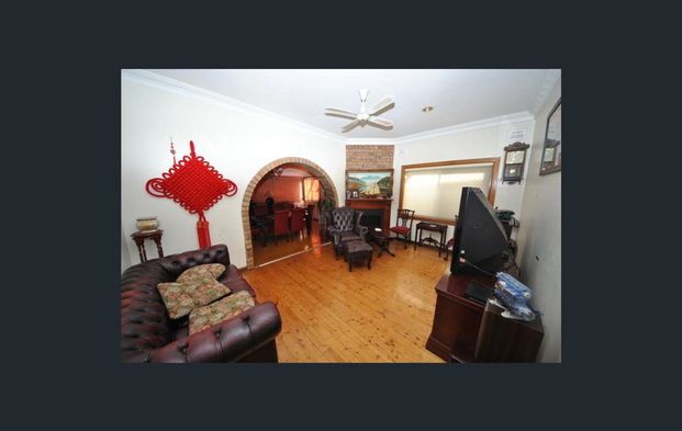 5br House for Lease - Available from 4 December 2025 - Photo 1