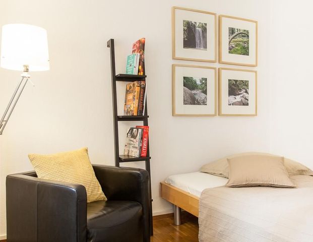 Gemütlich möbliertes Stadtapartment mit Balkon Nähe Friesenplatz und Stadtgarten - Photo 1