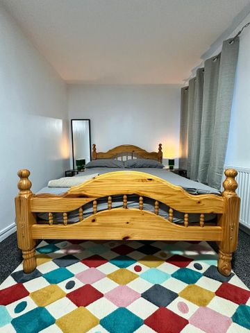 7 bedroom house share to rent - Photo 2