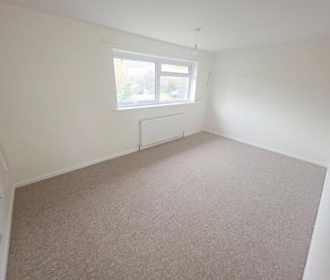 4 bedroom detached house to rent - Photo 4