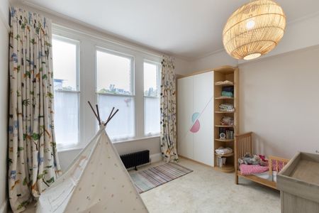 5 bedroom semi-detached house to rent - Photo 5