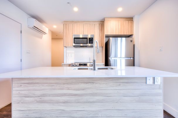 4227 Boul. St-Jean, #402 - Photo 1