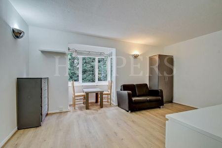 Studio to rent - Photo 3