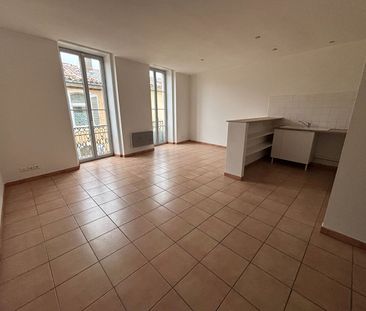 Location Appartement 3 pièces 65m² NIMES 30000 - Photo 1