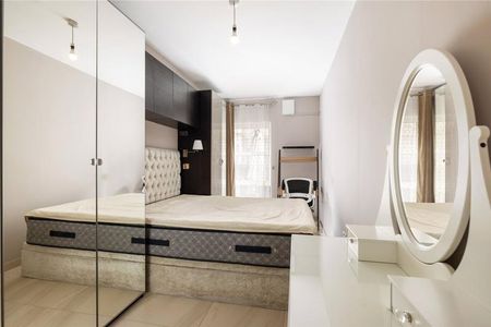 9 Georges Quay Apartments Georges Quay Dublin 2 - Photo 3