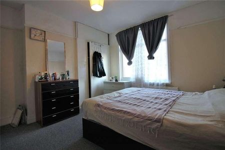 Princes Avenue, Greenford, UB6 - Photo 3