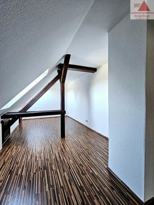 Großzügige Studiowohnung mit hohen Decken & Kaminanschluss - Photo 1