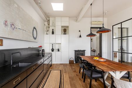 Loftowy apartament w kamienicy - Zdjęcie 4