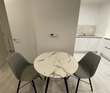 1 bedroom flat to rent - Photo 6