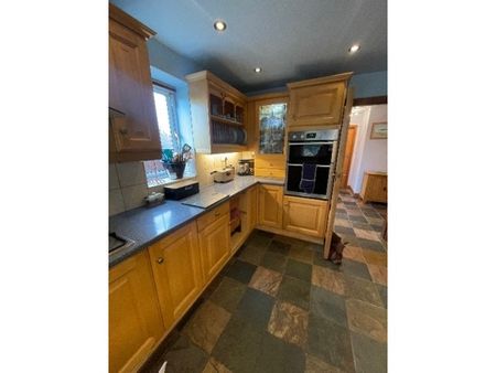 3 bed, 3 bath Detached property, - Photo 4