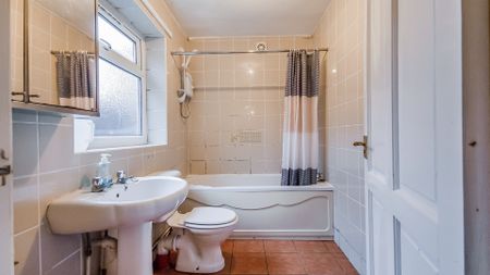 31 Wallace Road - Photo 3