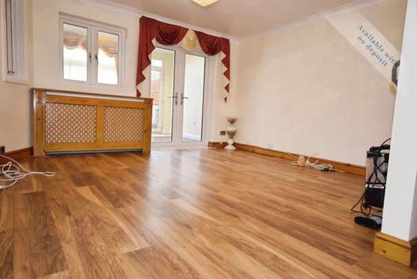 3 bedroom end of terrace house to rent - Photo 1