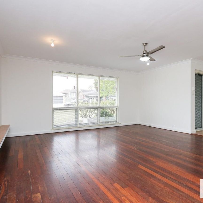 Spacious Family Home with Pool & Outdoor Entertaining! - Photo 1