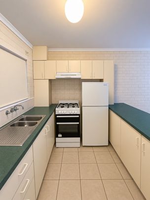Convenient Claremont Living - Photo 1