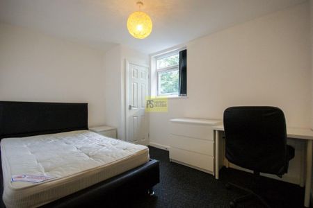 5 bedroom terraced house to rent - Photo 5