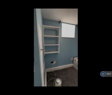 2 bedroom semi-detached house to rent - Photo 2