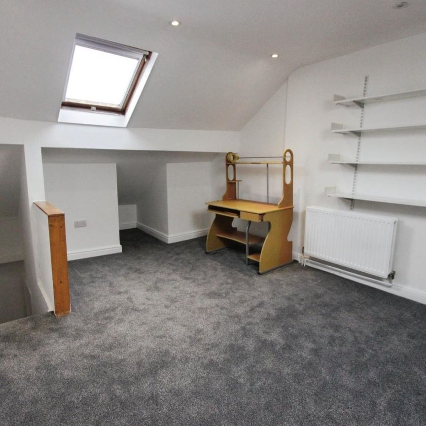 2 bedroom House To Let - Photo 1