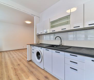 Pronájem bytu 2+1 56 m² - Photo 2
