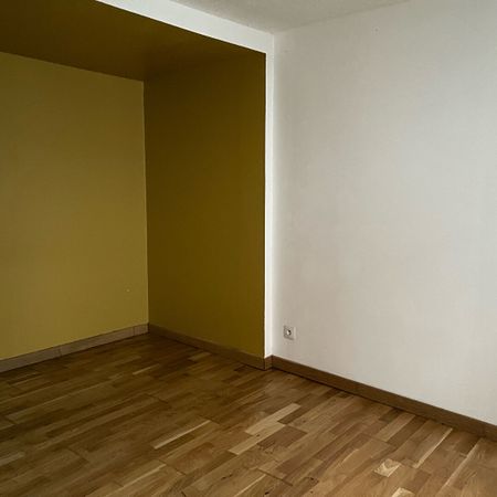 Location Appartement 3 pièces 60m² - Photo 3