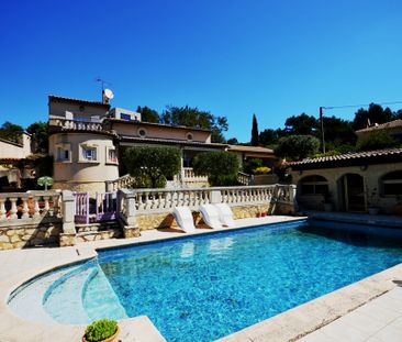 VILLA Villeneuve Les Avignon 6 pièce(s) 140 m2 avec Piscine Quartie... - Photo 6