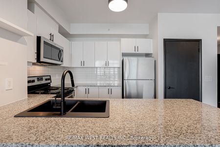 For Lease - 2900 Highway 7 Road Unit# 606, Vaughan, Ontario - Photo 2