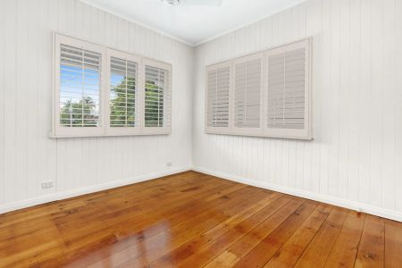 Timeless Character Meets Modern Living - Photo 4