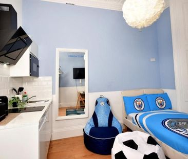 Studio to rent - Photo 3