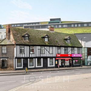 1 bedroom in a house share to rent - Photo 2