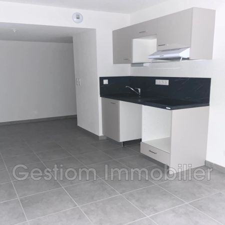 Location appartement à Perpignan, Gare - Photo 3