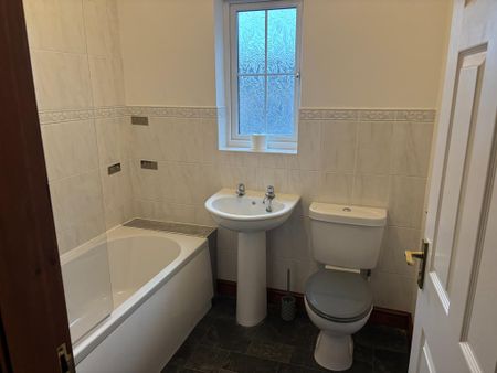 2 bedroom terraced house to rent - Photo 5