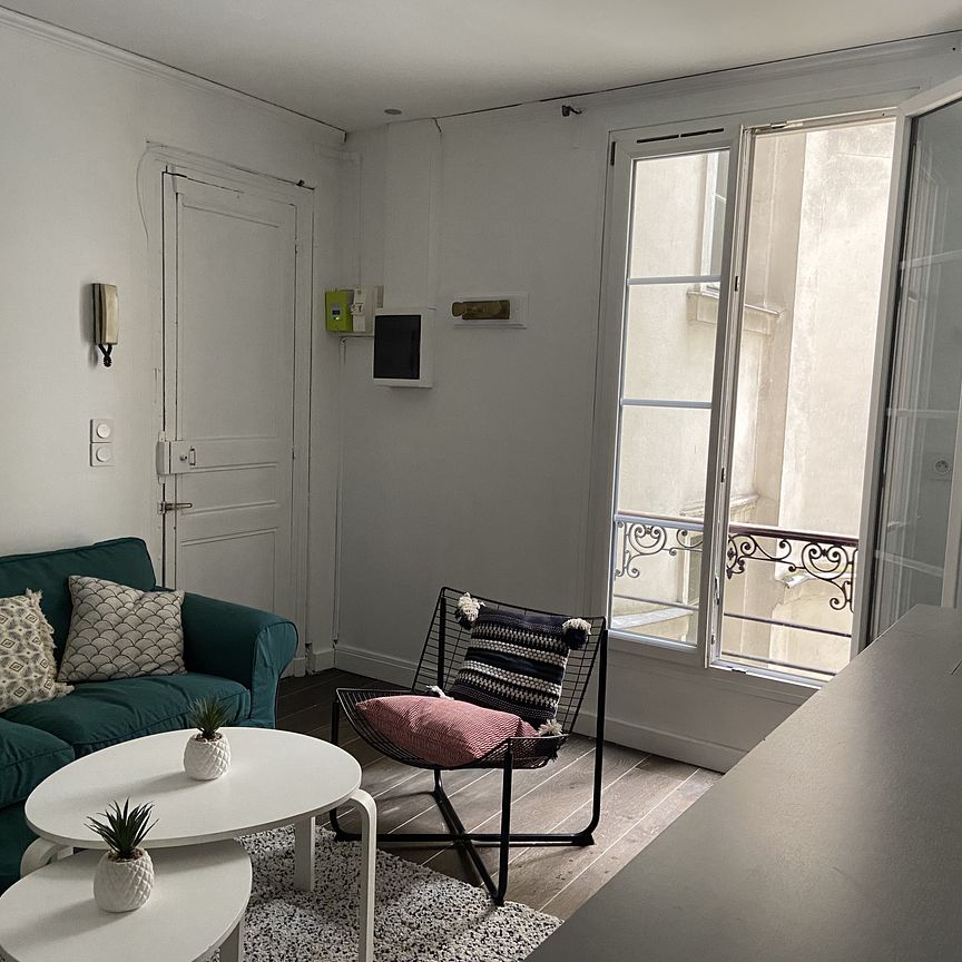 Appartement 2 pièces meublé de 28m² à Paris - 950€ C.C. - Photo 1