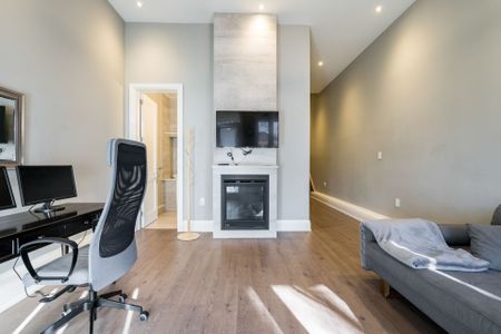 For Lease - 209B Glengarry Avenue, Toronto, Ontario - Photo 3