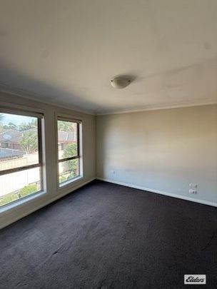 Modern 3 Bedroom Townhouse! - Photo 1