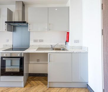 Studio to rent - Photo 2