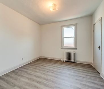 For Lease - 362 Royal York Road Unit# 2, Toronto, Ontario - Photo 5
