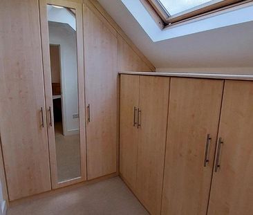 2 bedroom penthouse to rent - Photo 5