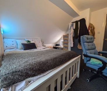 Harlaxton Drive Lenton, Nottingham - Photo 5